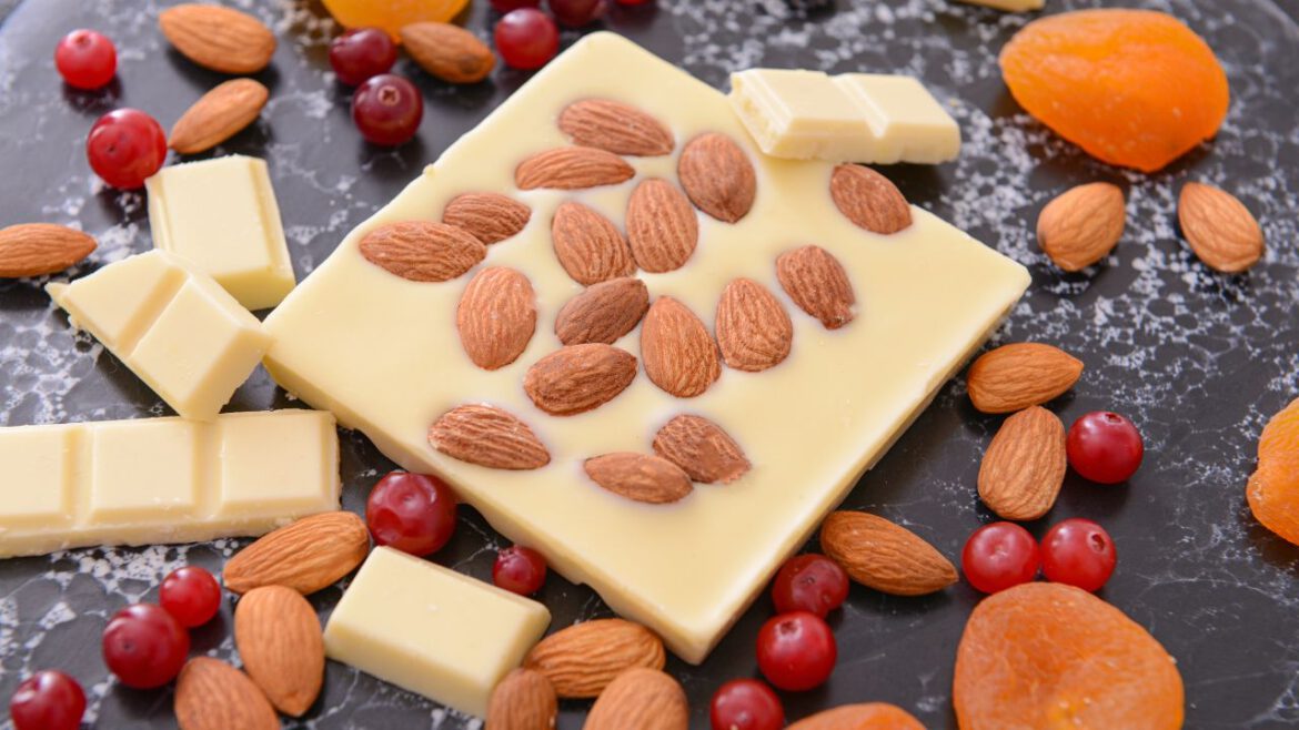 Rękodzieło pełne smaku: Czekolady z bakaliami i owocami liofilizowanymi od Frutavita