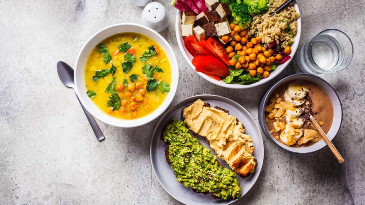 Odkryj korzyści diety bezpszenicznej wegańskiej z Juicy Jar Go Vegan!